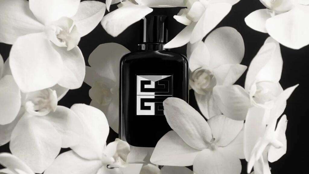 Free Givenchy Gentleman Society Eau De Parfum Sample