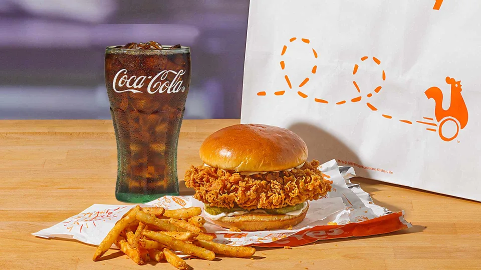 Get A Free Chicken Sandwich Every Sunday At Popeyes